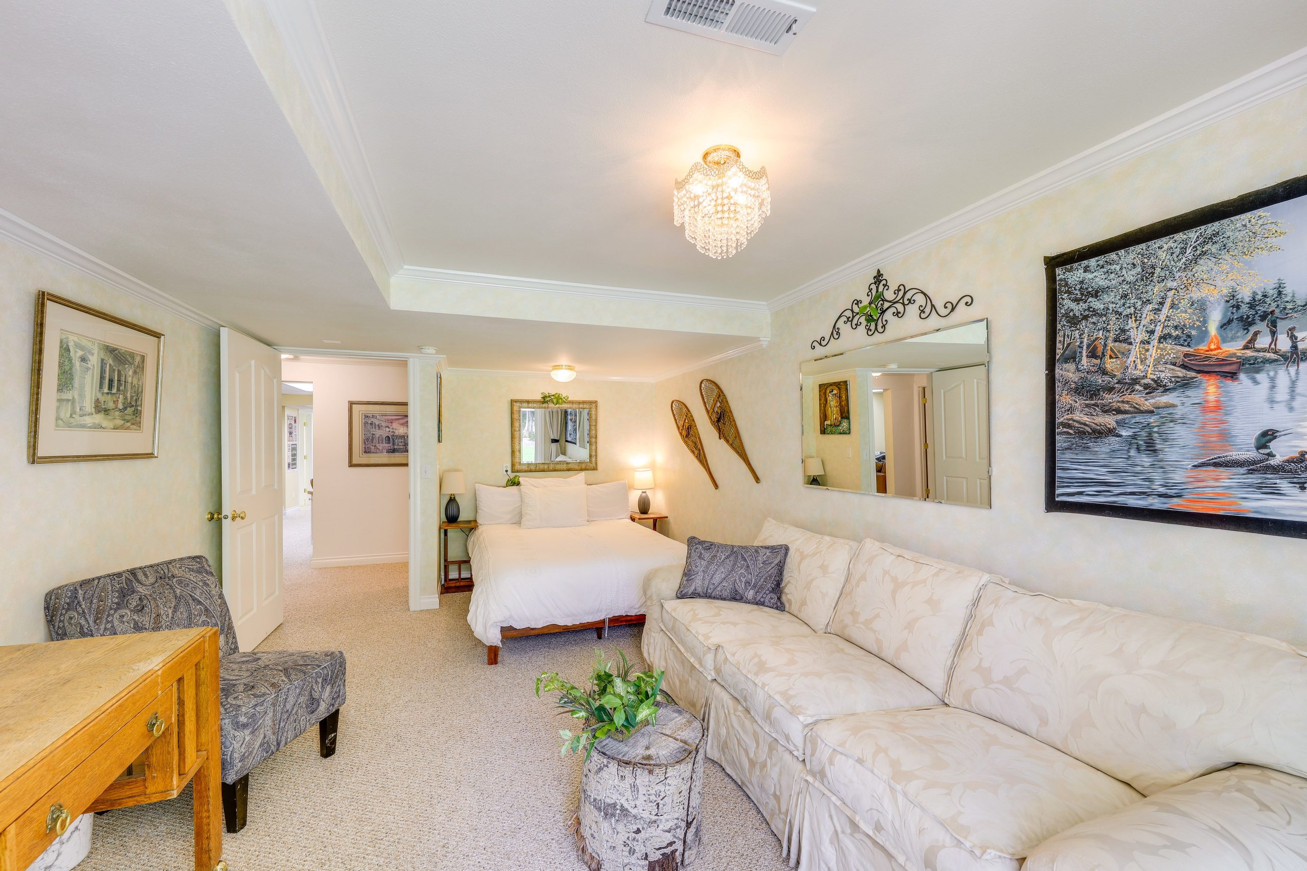 #5Diamond Suite. a0FPl00000QWIFmMAP